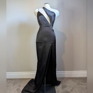 Meshki NWT Black Maxi Gown Formal Dress Large Prom Wedding Glam Train New